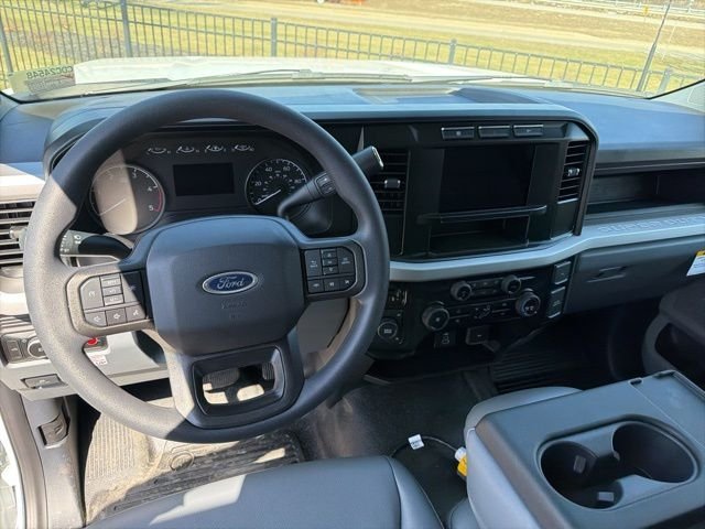 New 2024 Oxford White Ford F-550® XL image 14