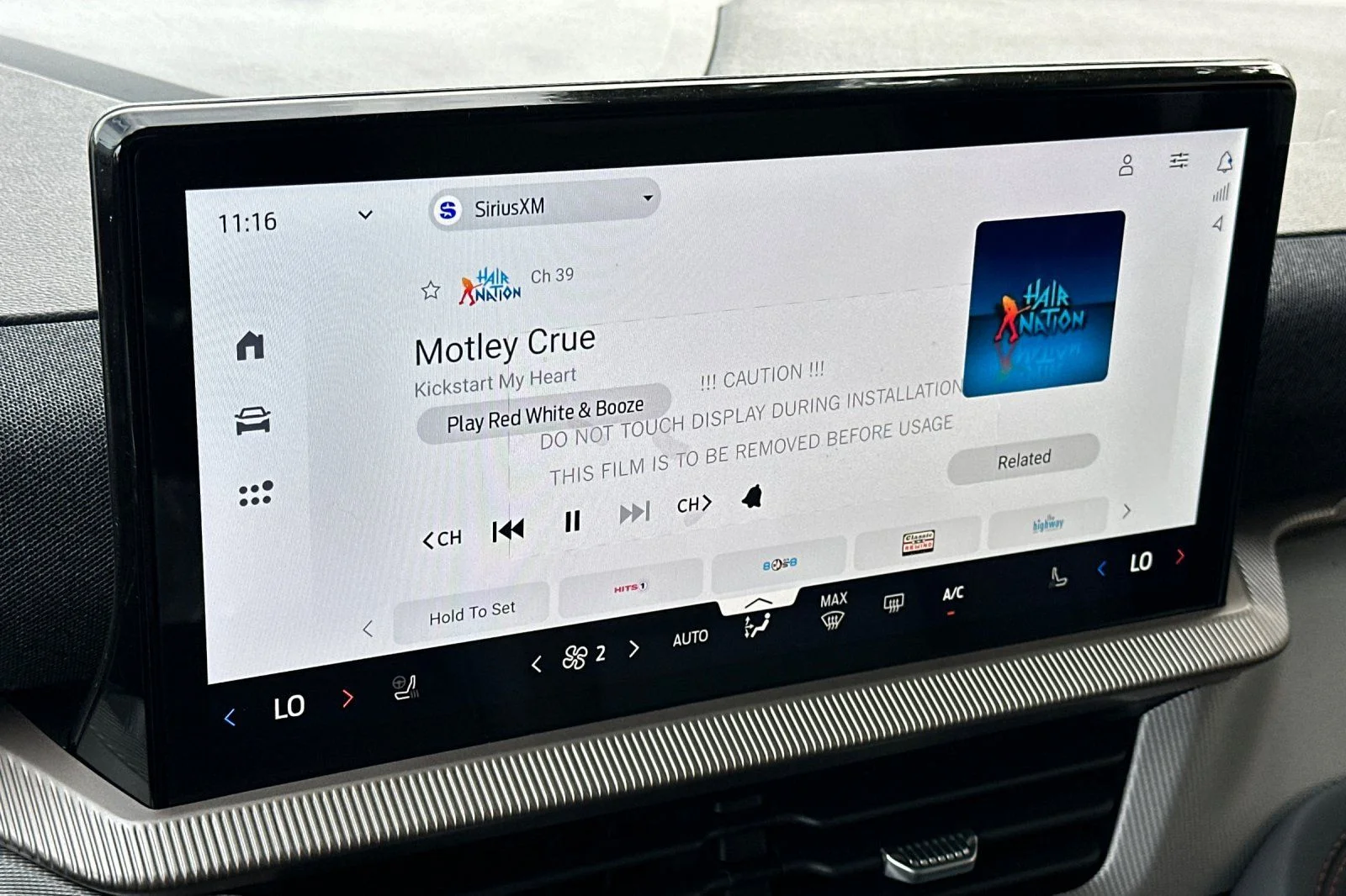 2026 Ford Explorer Active - Photo 15