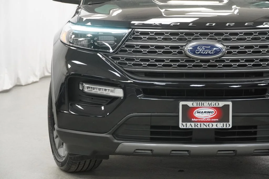 Used 2022 Black Ford XLT image 9