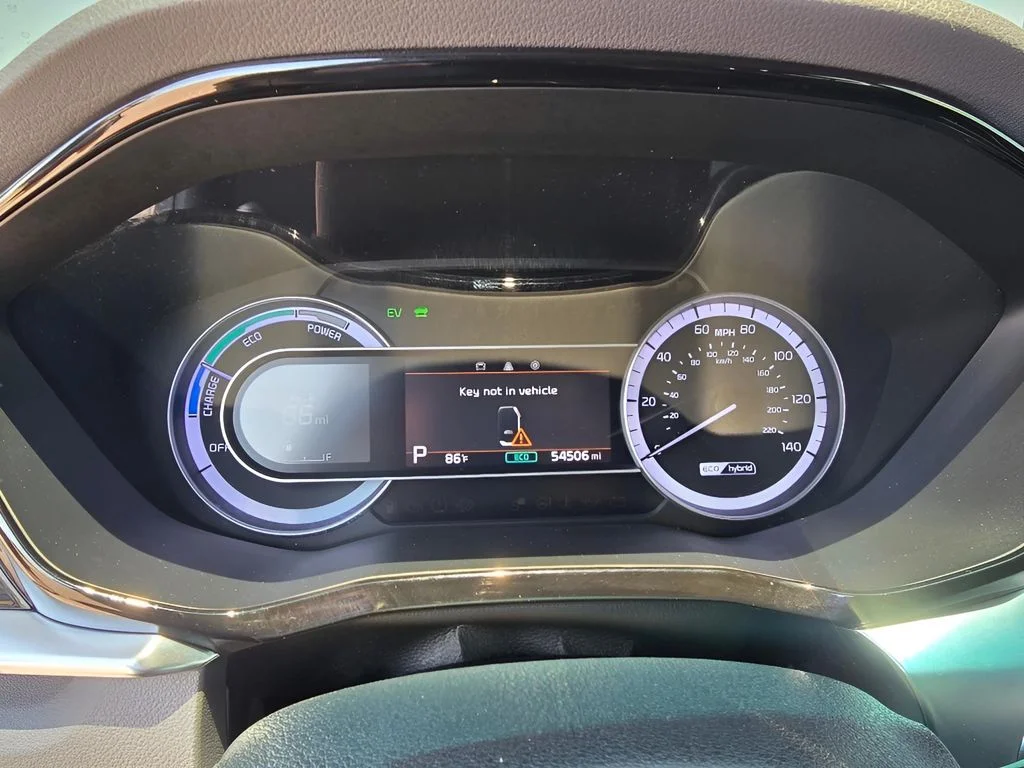 Used 2021 Deep Cerulean Kia LXS image 16