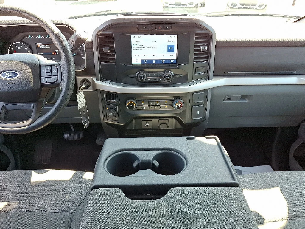 Used 2023 Silver Ford XLT image 16