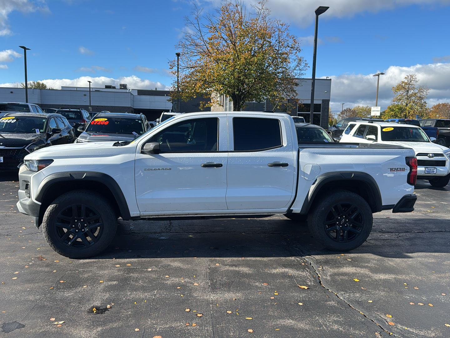 Used 2025 Summit White Chevrolet 4WD Trail Boss image 6