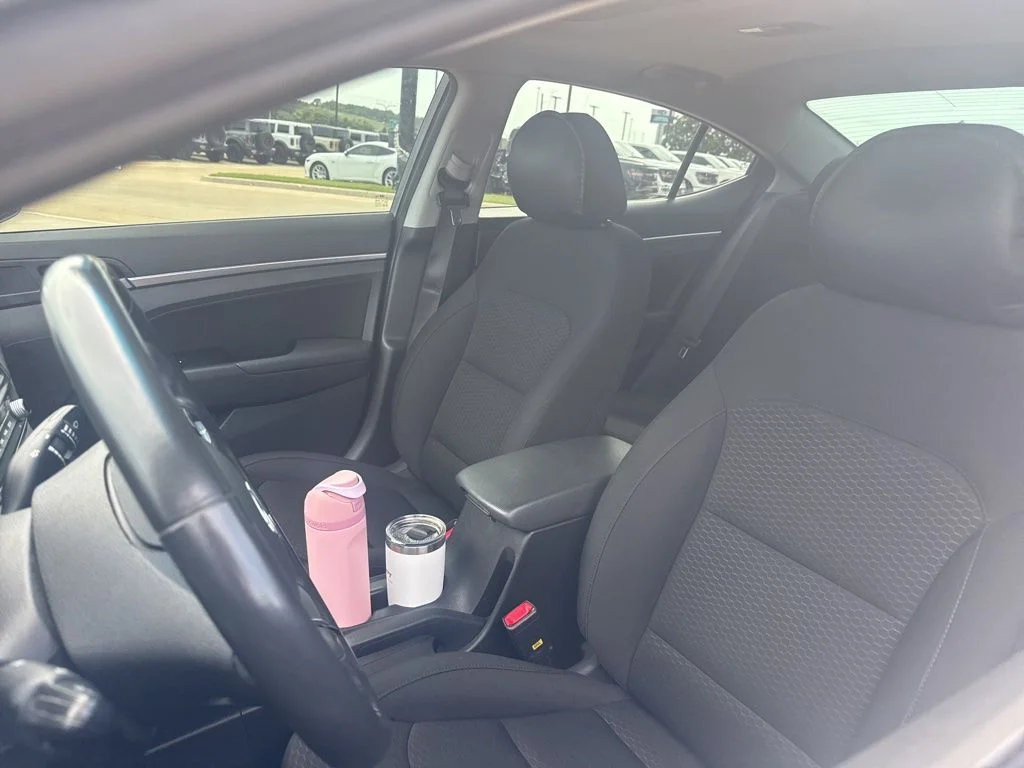 Used 2019 Gray Hyundai Value Edition image 5