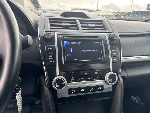 Used 2012 Super White Toyota L image 25