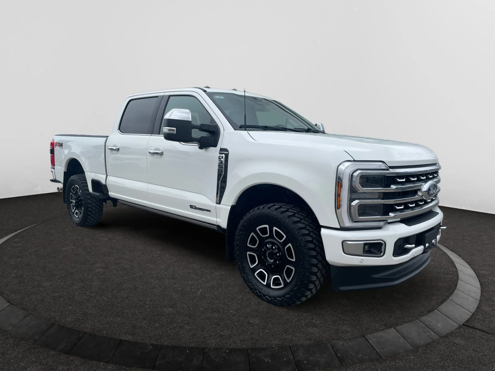 Used 2024  Ford PLATINUM SuperCrew image 7
