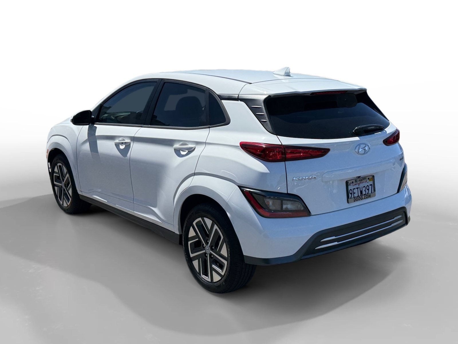 Used 2023 Lunar Hyundai SE image 3