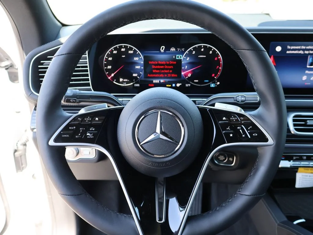 New 2026 MANUFAKTUR Moonlight White Metallic Mercedes-Benz GLE 450 image 30