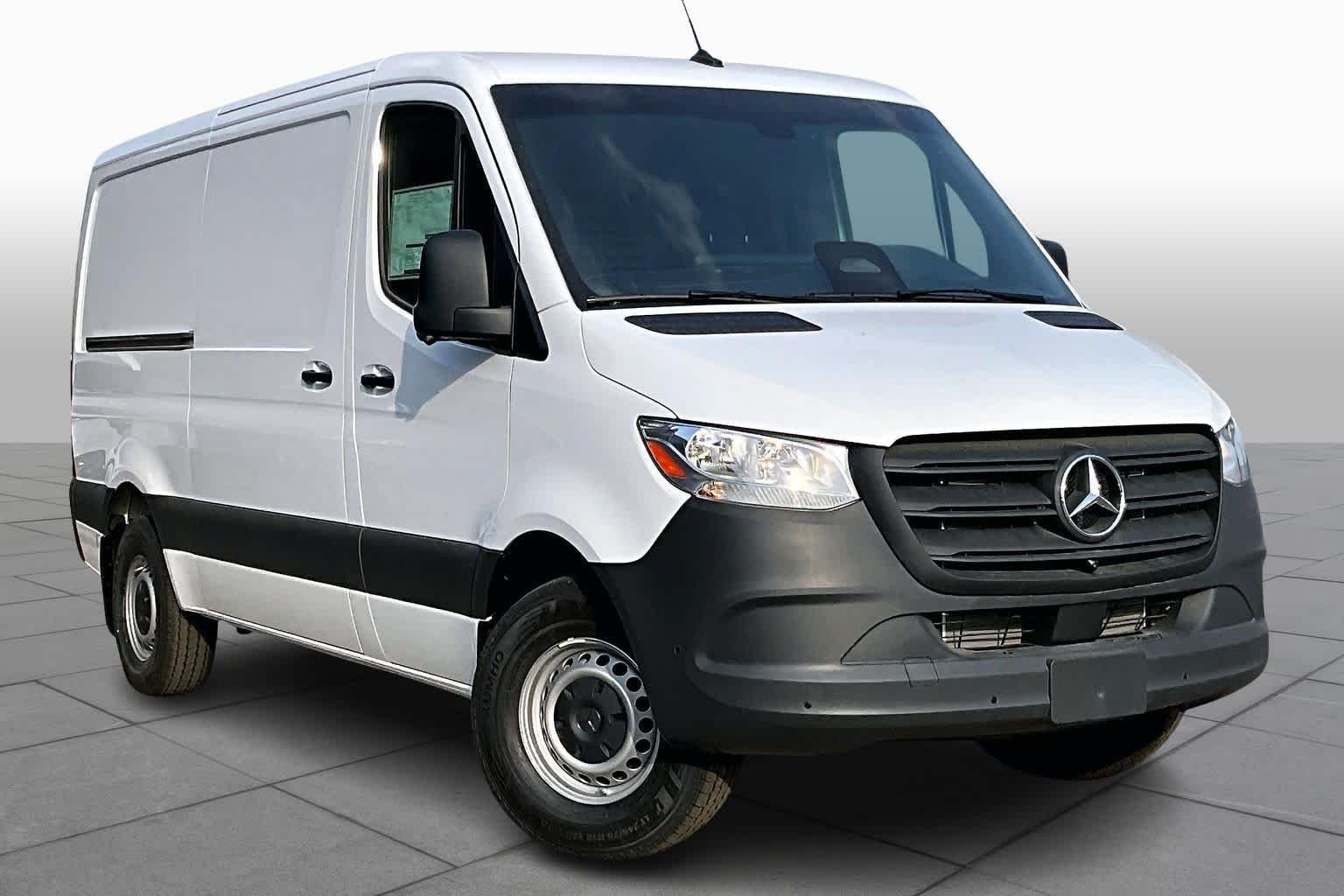 New 2026 Arctic White Mercedes-Benz  image 2