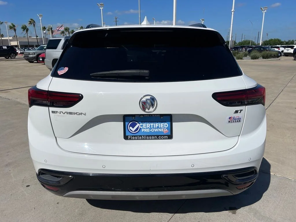 Used 2022 White Buick Preferred image 6