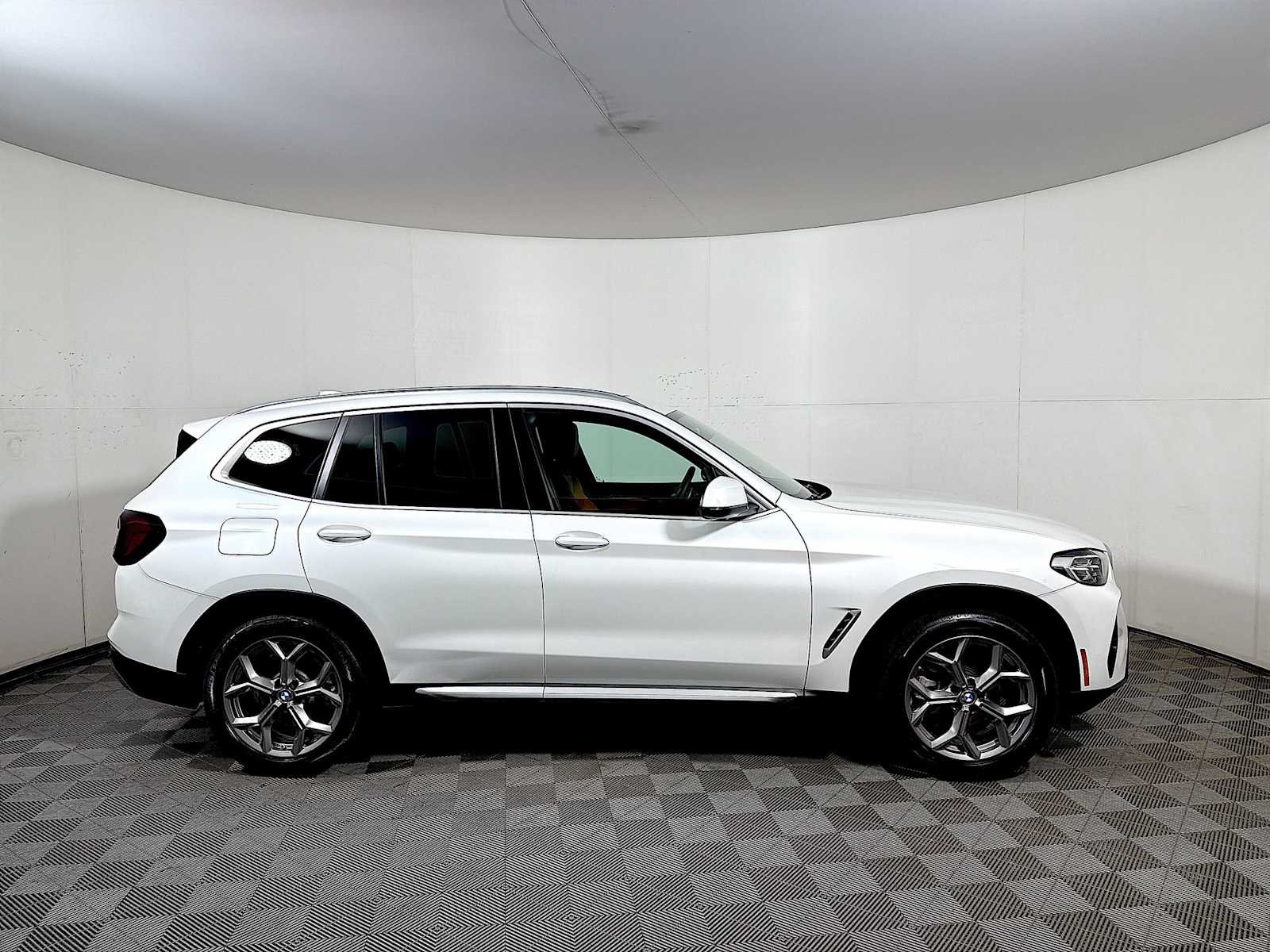 Certified Used 2024 Mineral White Metallic BMW xDrive30i image 7