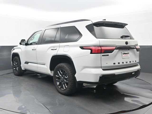 Used 2025 Wind Chill Pearl Toyota Platinum image 3