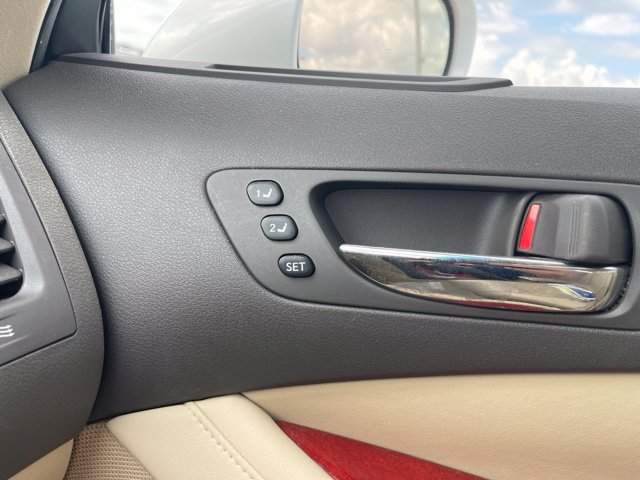 Used 2008 Starfire Pearl Lexus 350 image 12