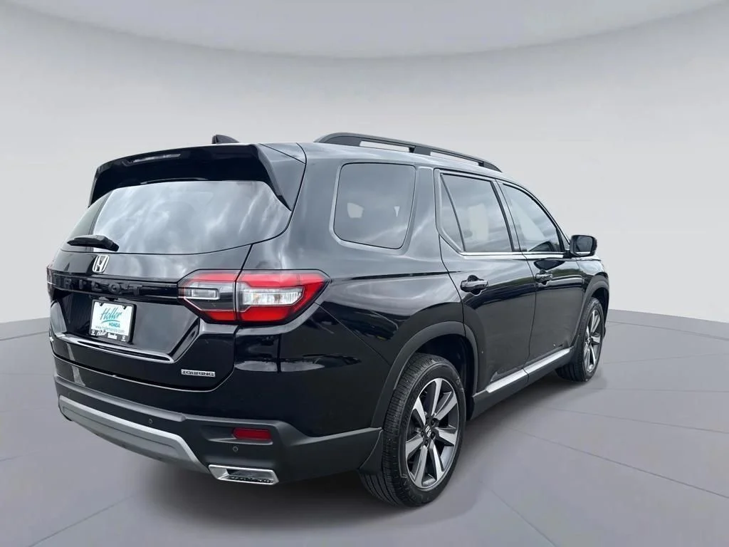 Used 2023  Honda Touring image 26
