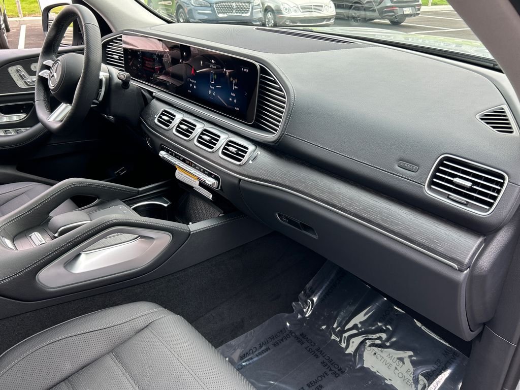 New 2026 MANUFAKTUR Alpine Grey Mercedes-Benz GLS 450 image 30