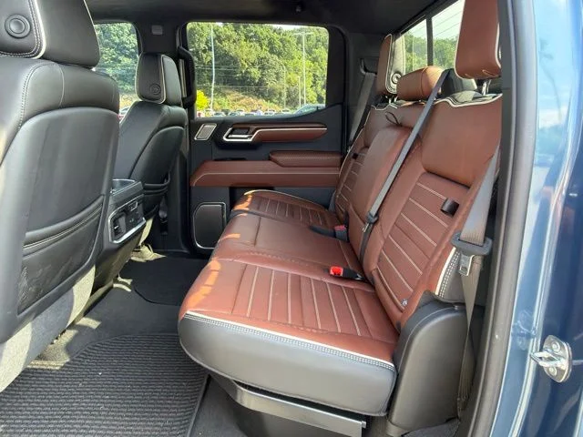 Used 2025 Blue GMC Denali Ultimate image 13