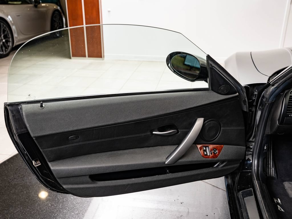 Used 2006 Jet Black BMW 3.0si image 22