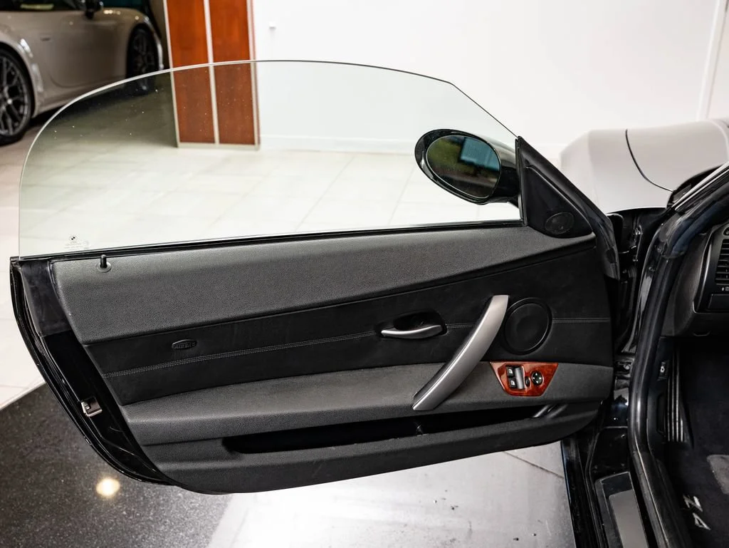 Used 2006 Jet Black BMW 3.0si image 22