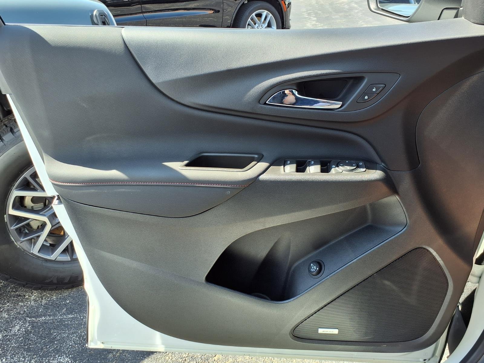 Used 2022 White Chevrolet RS image 12