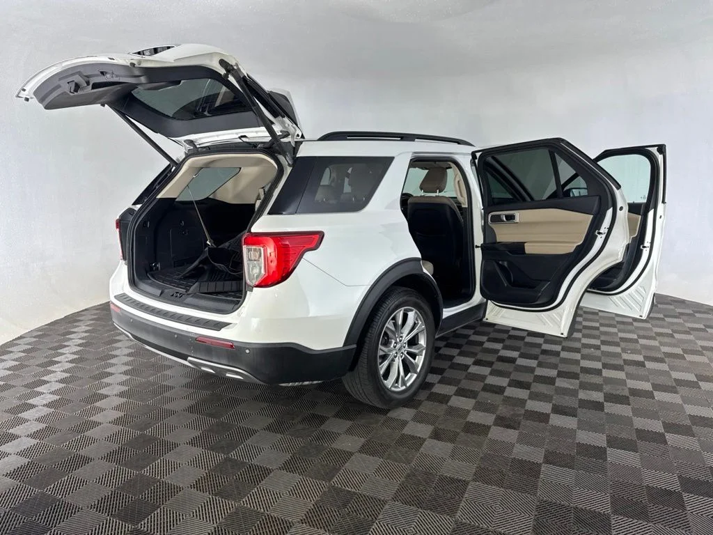 Used 2020 White Ford XLT image 15