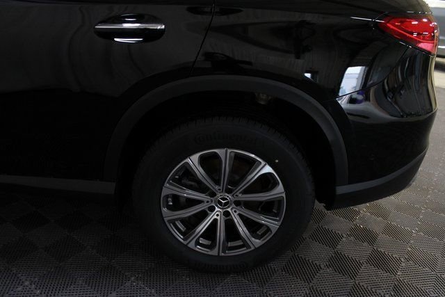 New 2026 Black Mercedes-Benz GLC 300 image 44