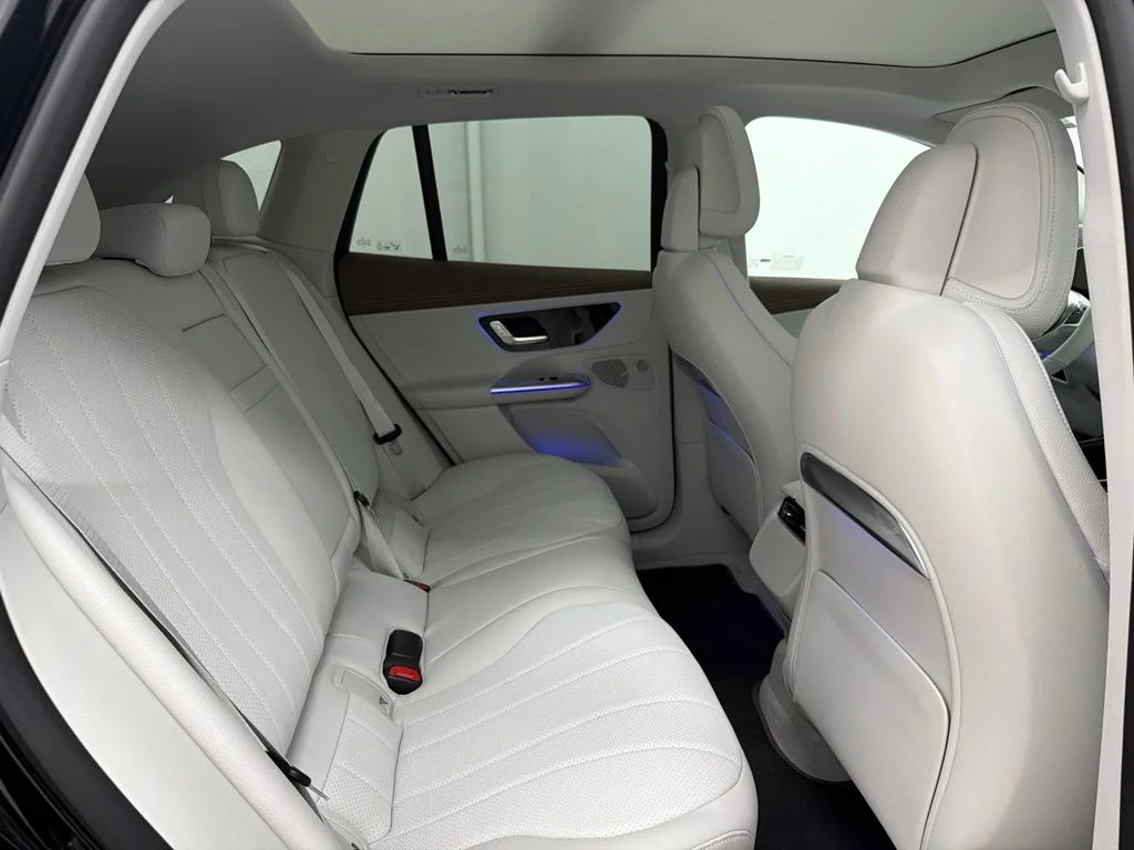 New 2027 Black Mercedes-Benz 320+ SUV image 29