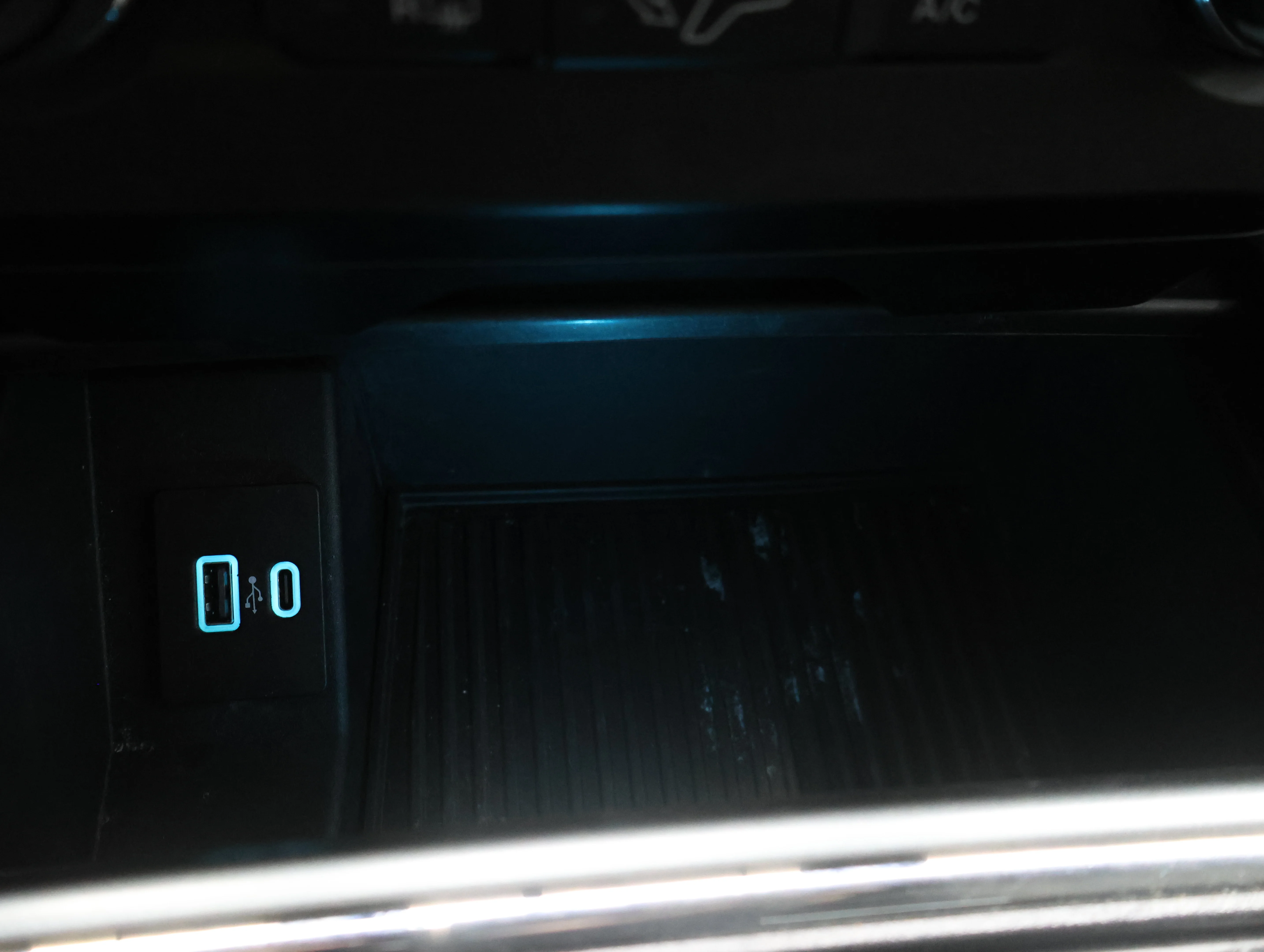 Used 2021 Agate Black Metallic Ford XLT image 52
