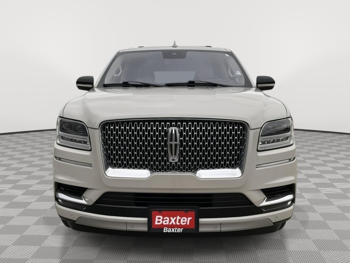 Used 2020 Ceramic Pearl Lincoln Reserve image 2