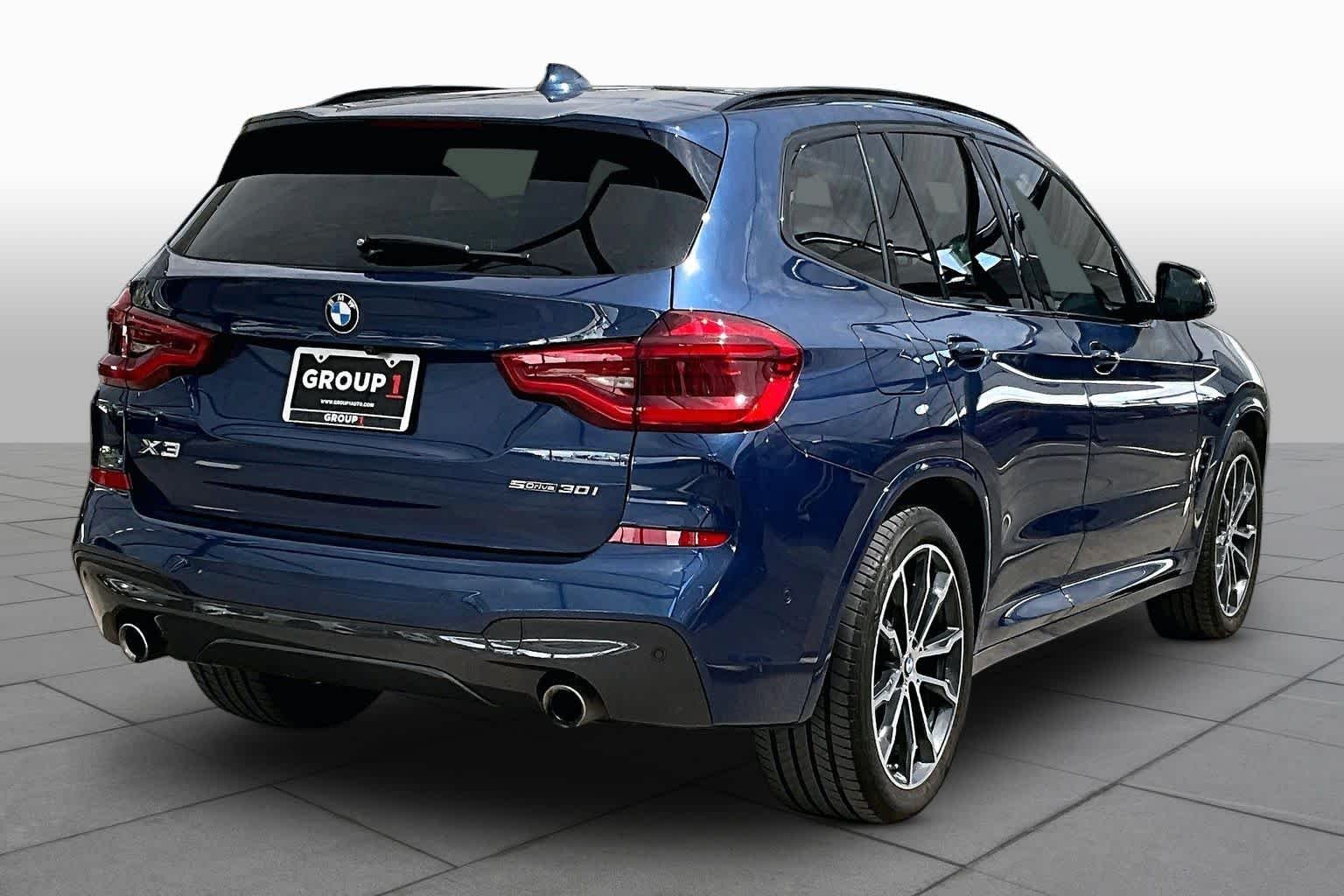 Used 2021 Phytonic Blue Metallic BMW sDrive30i image 13