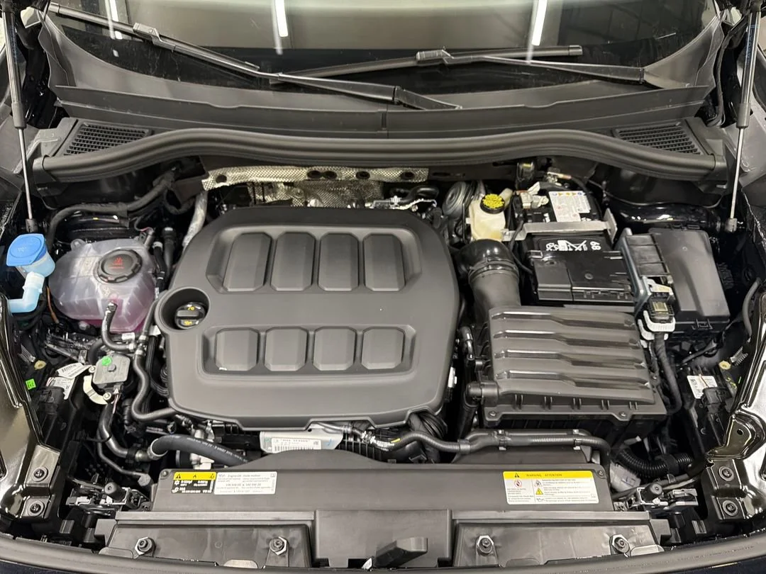 New 2026 Deep Black Pearl Volkswagen SE image 11