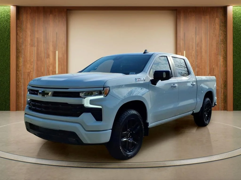 New 2026 Summit White Chevrolet RST image 27