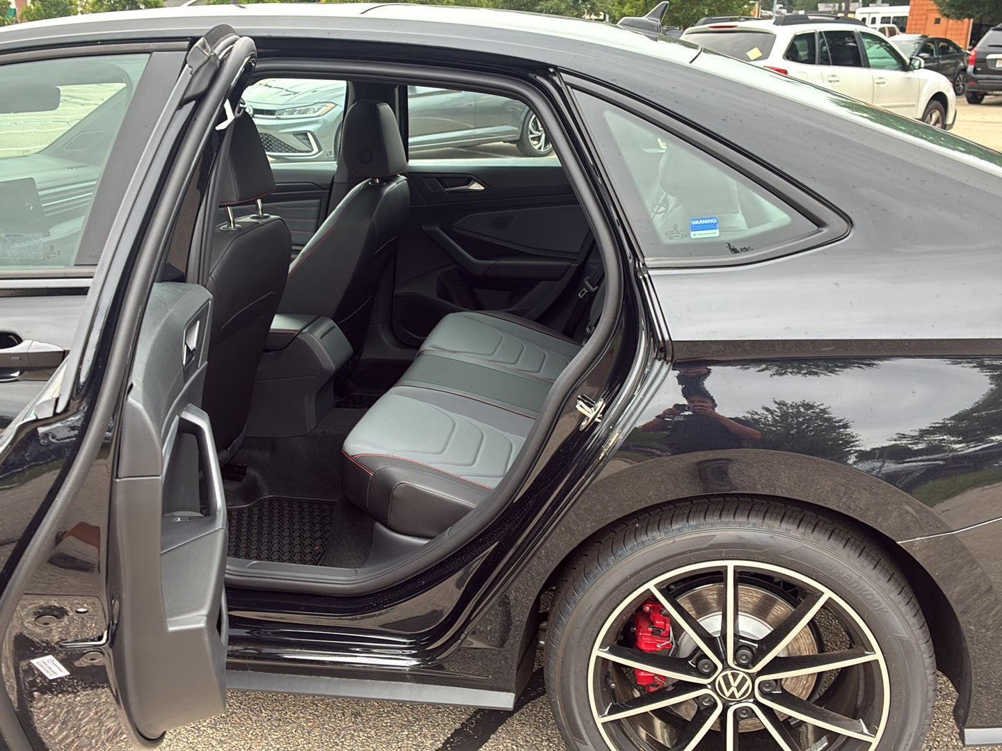 New 2026 Deep Black Pearl Volkswagen Autobahn image 23