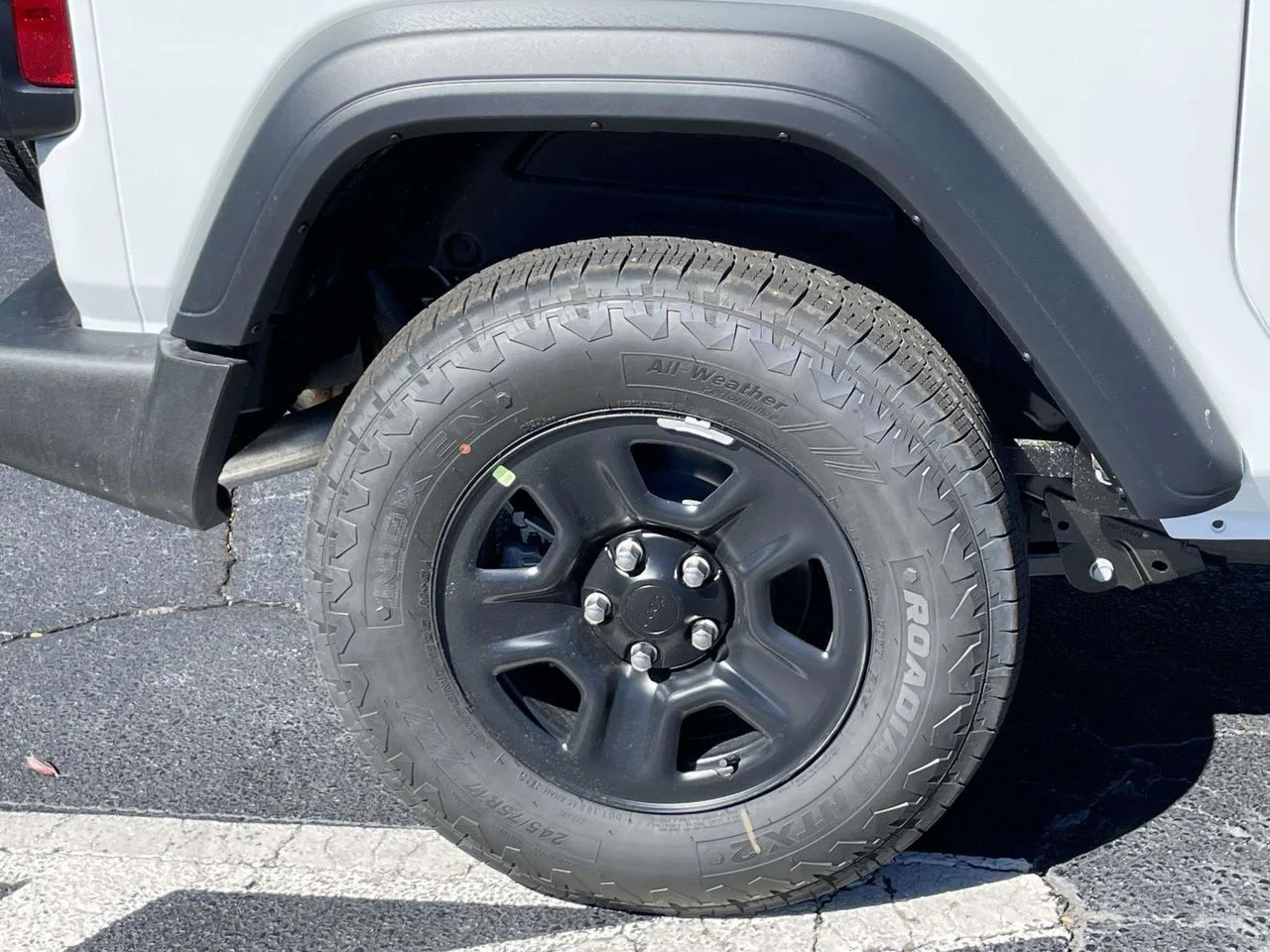 New 2026 Bright White Clear-Coat Exterior Paint Jeep Sport image 33