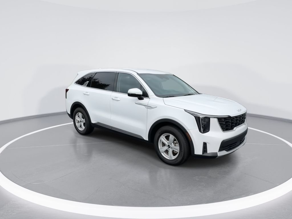 Used 2024 White Kia LX image 3