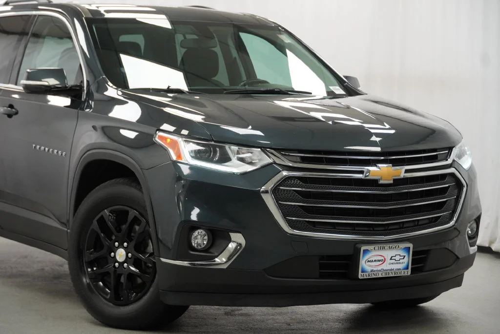 Certified Used 2018 GRAPHITE METALLIC Chevrolet LT Cloth image 6