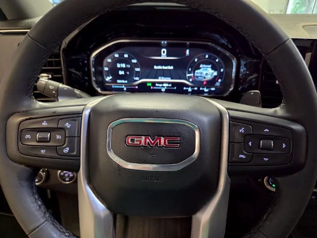 Used 2023 TITANIUM RUSH METALLIC GMC SLT image 24