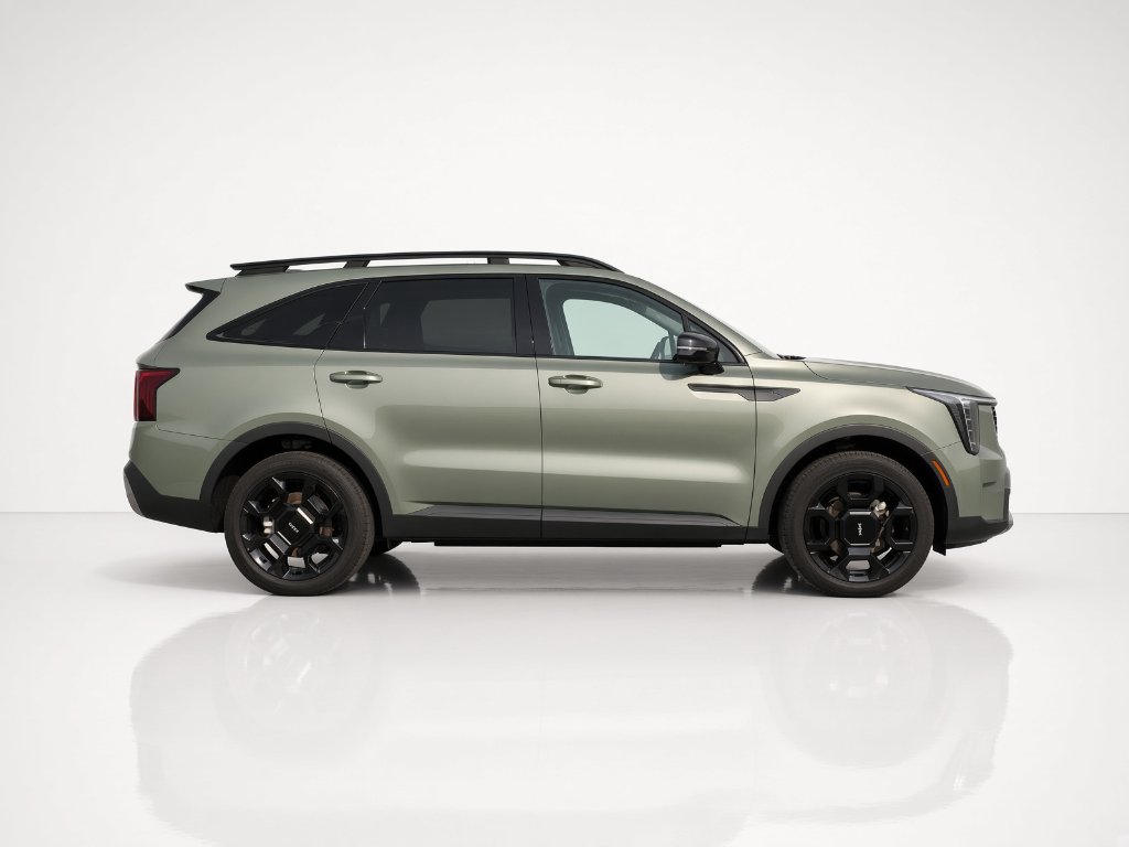 Used 2024 Jungle Green Kia X-Line EX image 4