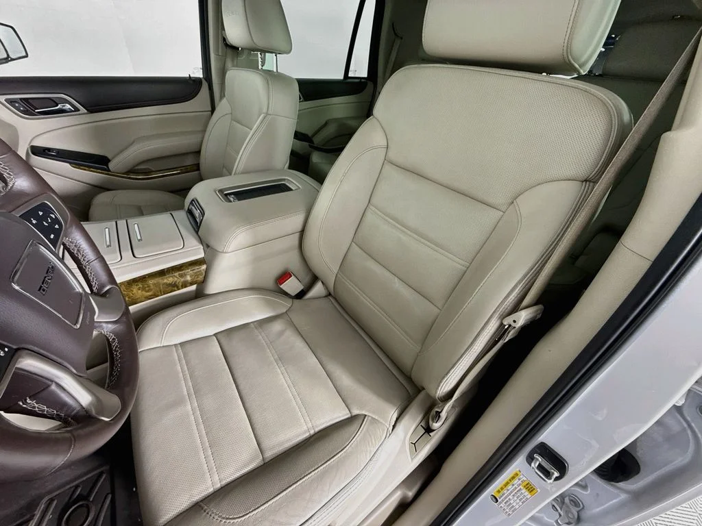 Used 2016 White Frost GMC Denali image 21