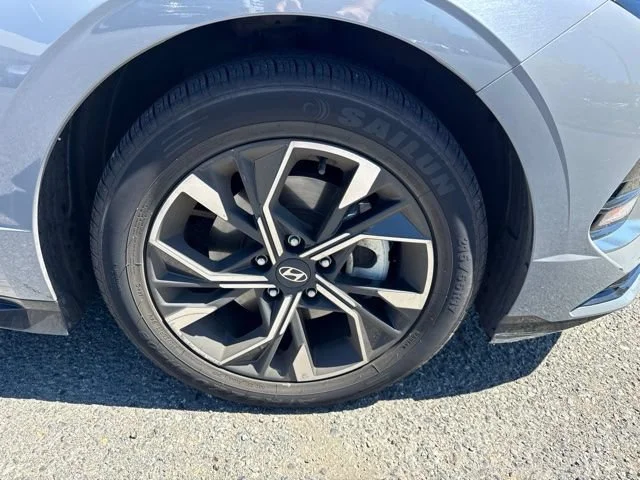 Used 2024 Transmission Blue Hyundai SEL image 38