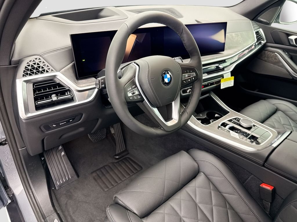 Used 2026 Gray Metallic BMW sDrive40i image 10