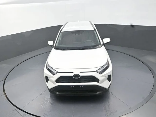Used 2024 White Toyota XLE image 24