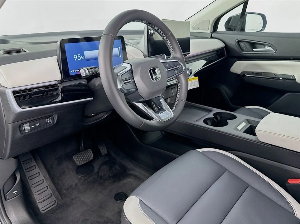 New 2026 Sonic Gray Pearl Honda Touring image 25