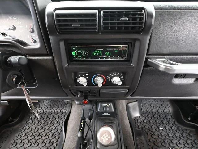 2002 Jeep Wrangler X - Photo 24
