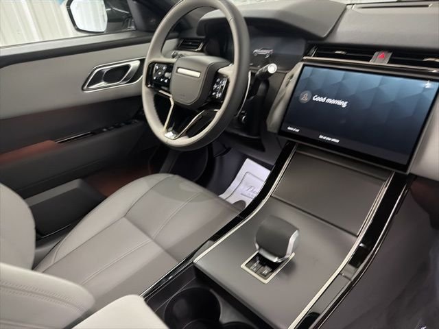 New 2026 Fuji White Land Rover S image 24