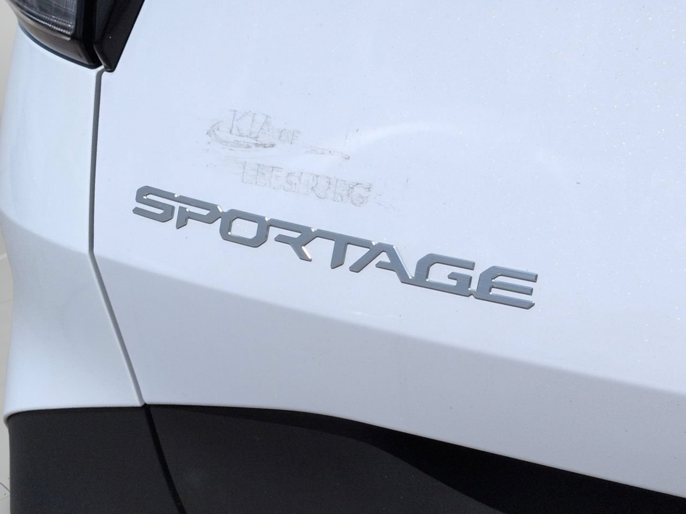 Used 2024 Glacial White Pearl Kia EX image 13