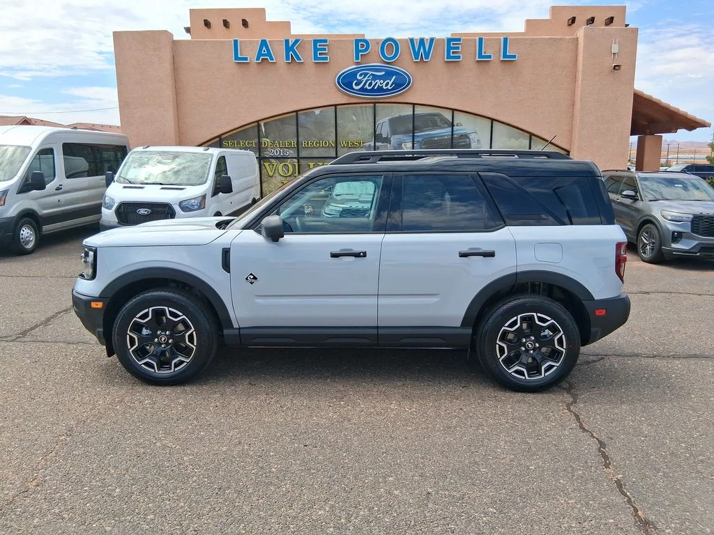 New 2026 Space White Metallic Ford Outer Banks® image 2