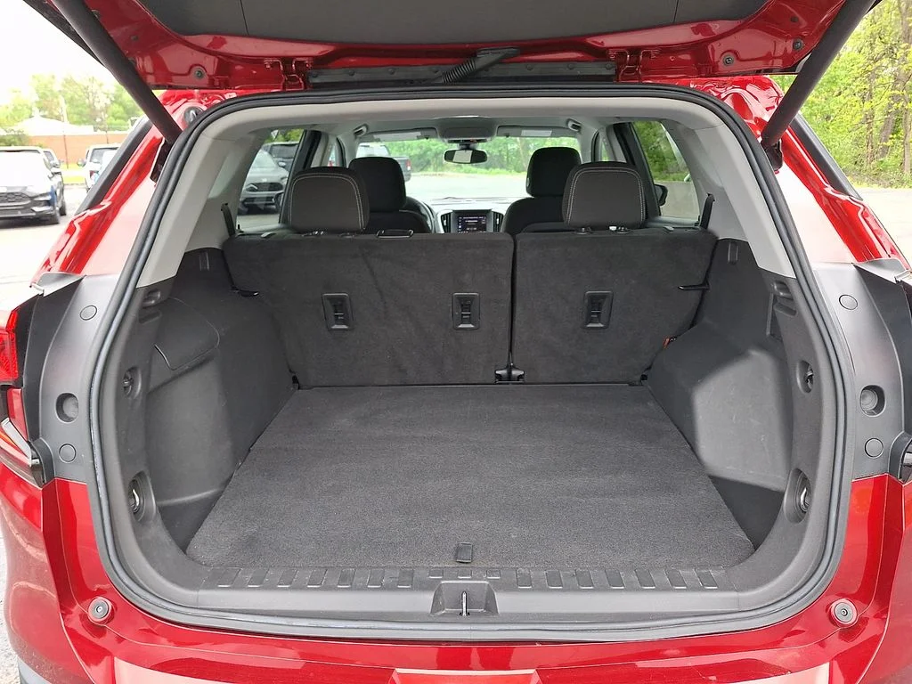 Used 2022 Cayenne Red Tintcoat GMC SLE image 28