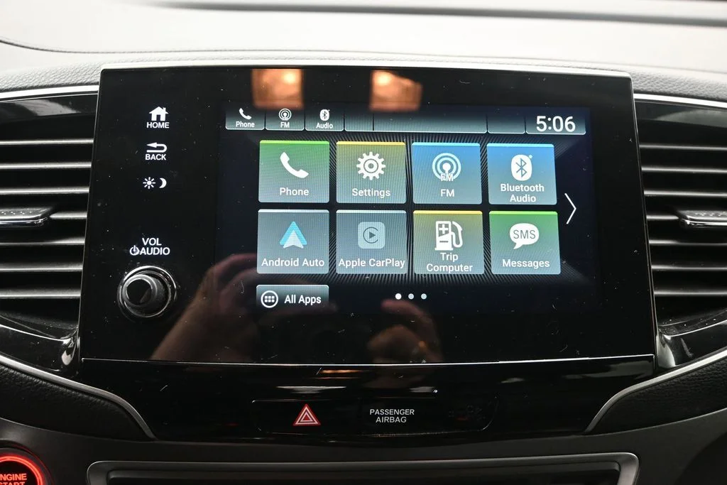 Used 2022 Platinum White Pearl Honda Special Edition image 12