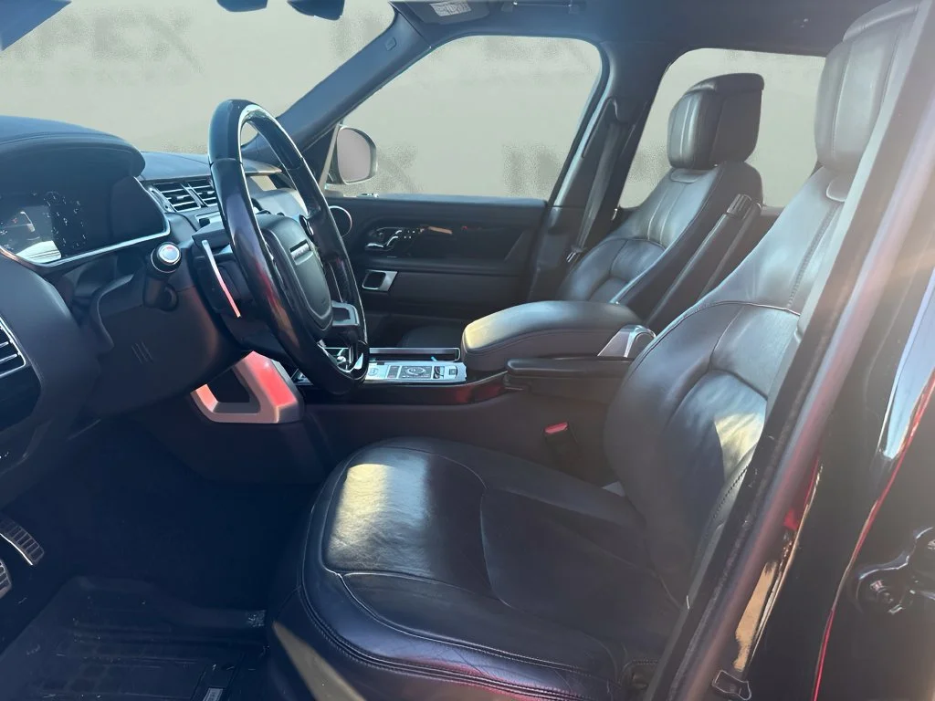 Used 2019  Land Rover Autobiography image 9