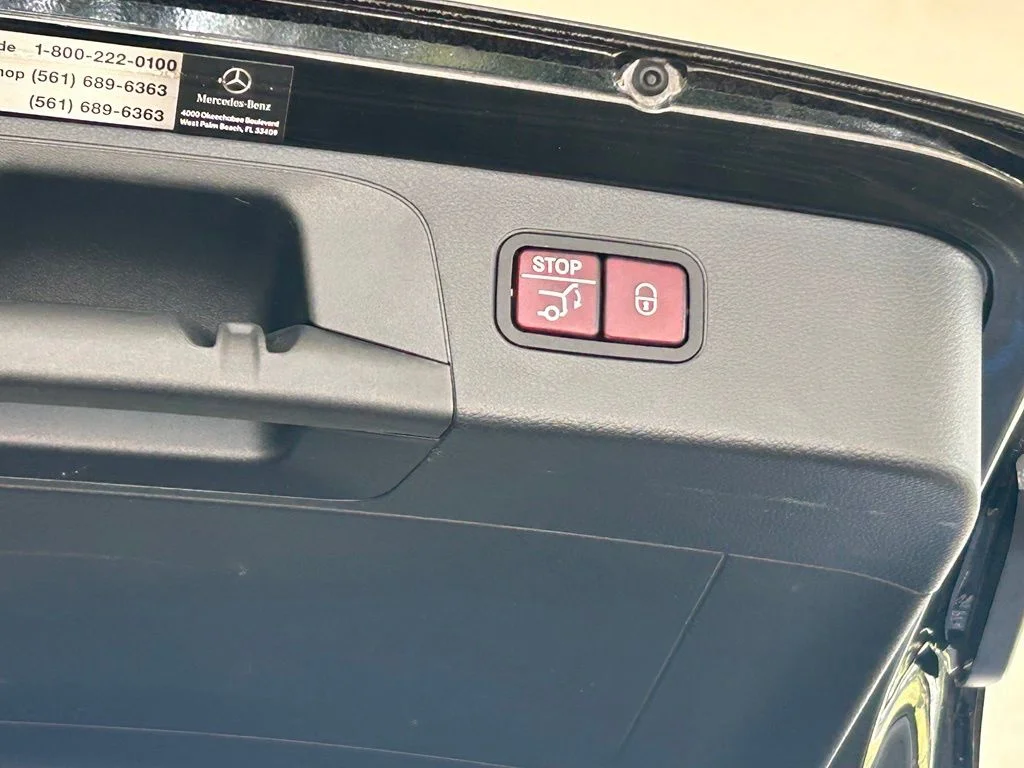 Used 2018 Black Mercedes-Benz GLC 300 image 32