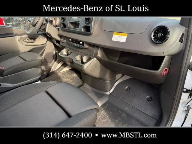 New 2026 Arctic White Mercedes-Benz  image 6